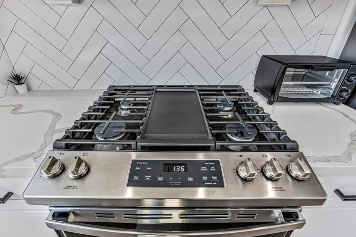 Villa Modern 3Bd Retreat I Near Hotspots I Sleeps 12 à Houston Extérieur photo